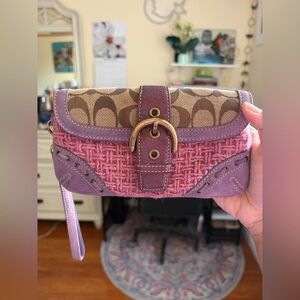 💜 Coach Vintage Purple Soho Signature C Canvas Suede Knitted Tweed Wristlet 💜